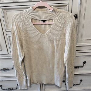 Chunky Ivory Knit Sweater with V-Neck Cutout NWT